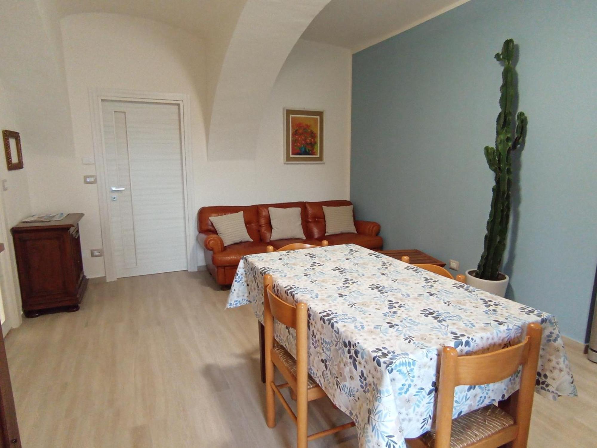 La Casa Di Abe - Cuneo Buitenkant foto