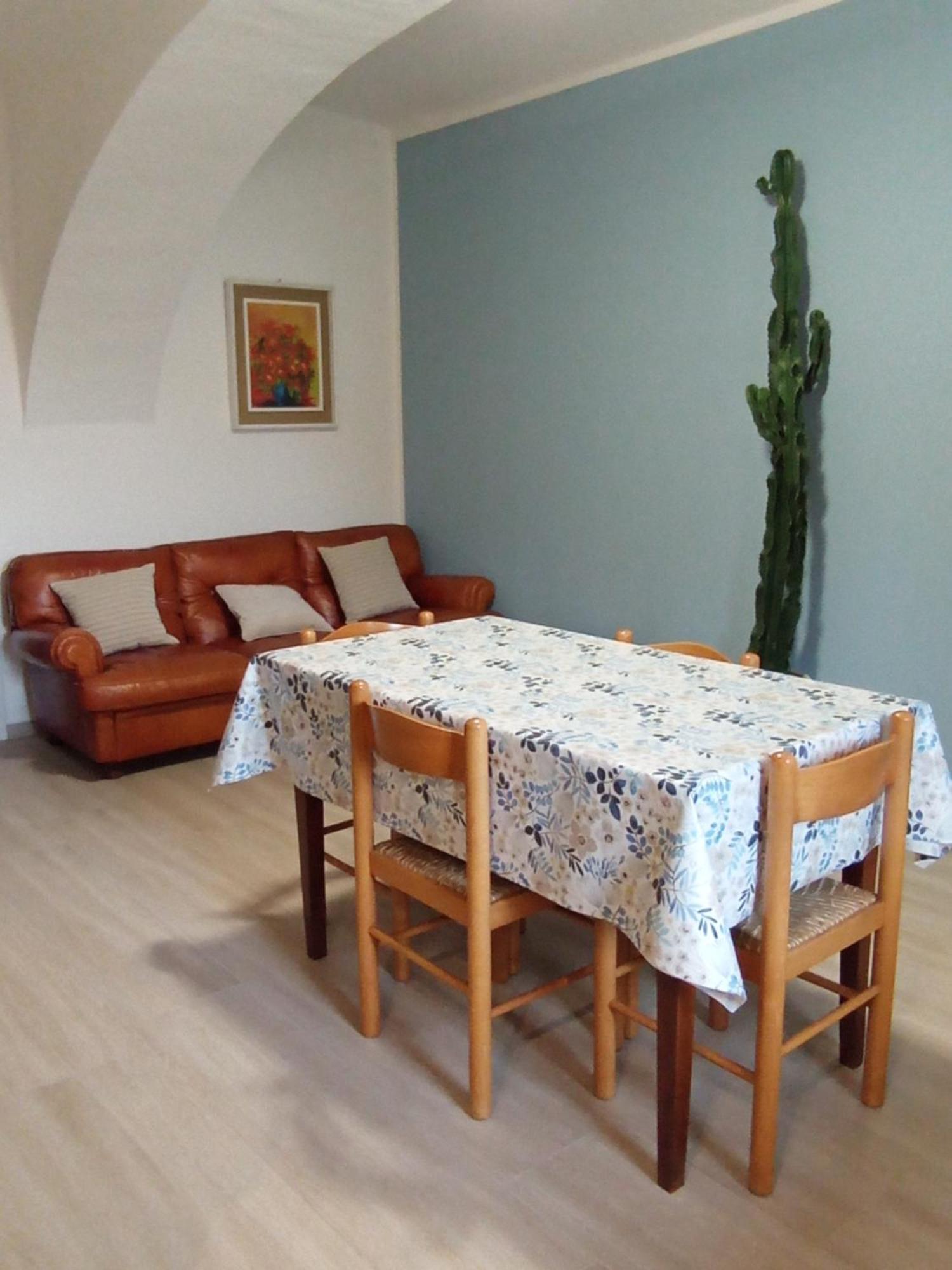 La Casa Di Abe - Cuneo Buitenkant foto